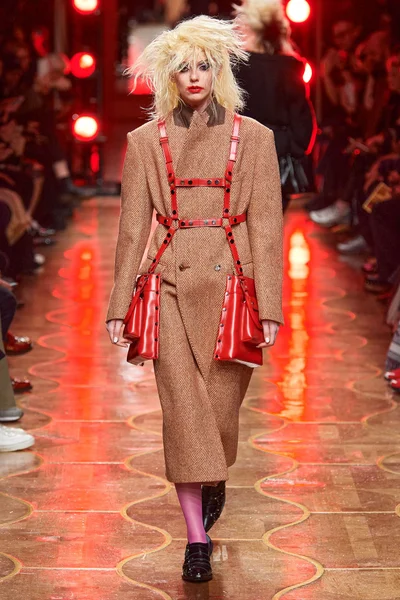 Look 23